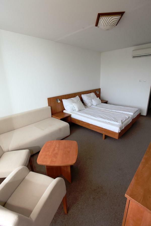 Aranypart Hotel ชิโอฟก ภายนอก รูปภาพ