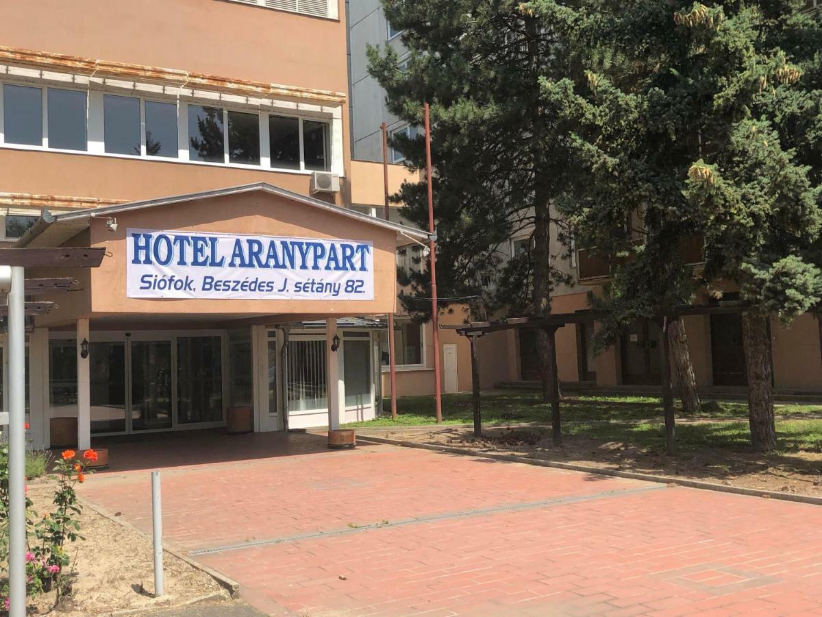 Aranypart Hotel ชิโอฟก ภายนอก รูปภาพ
