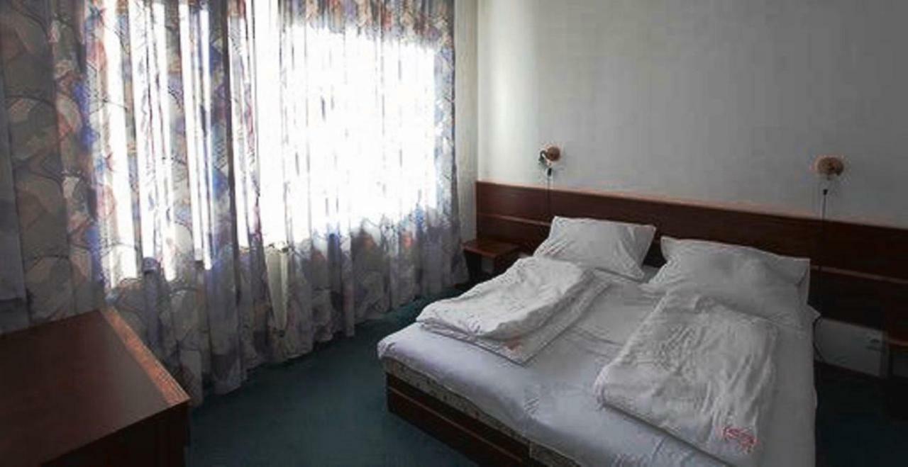 Aranypart Hotel ชิโอฟก ภายนอก รูปภาพ